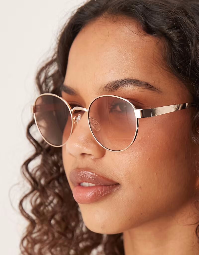 

Солнцезащитные очки ASOS DESIGN в металлической круглой оправе с коричневыми линзами с эффектом омбре