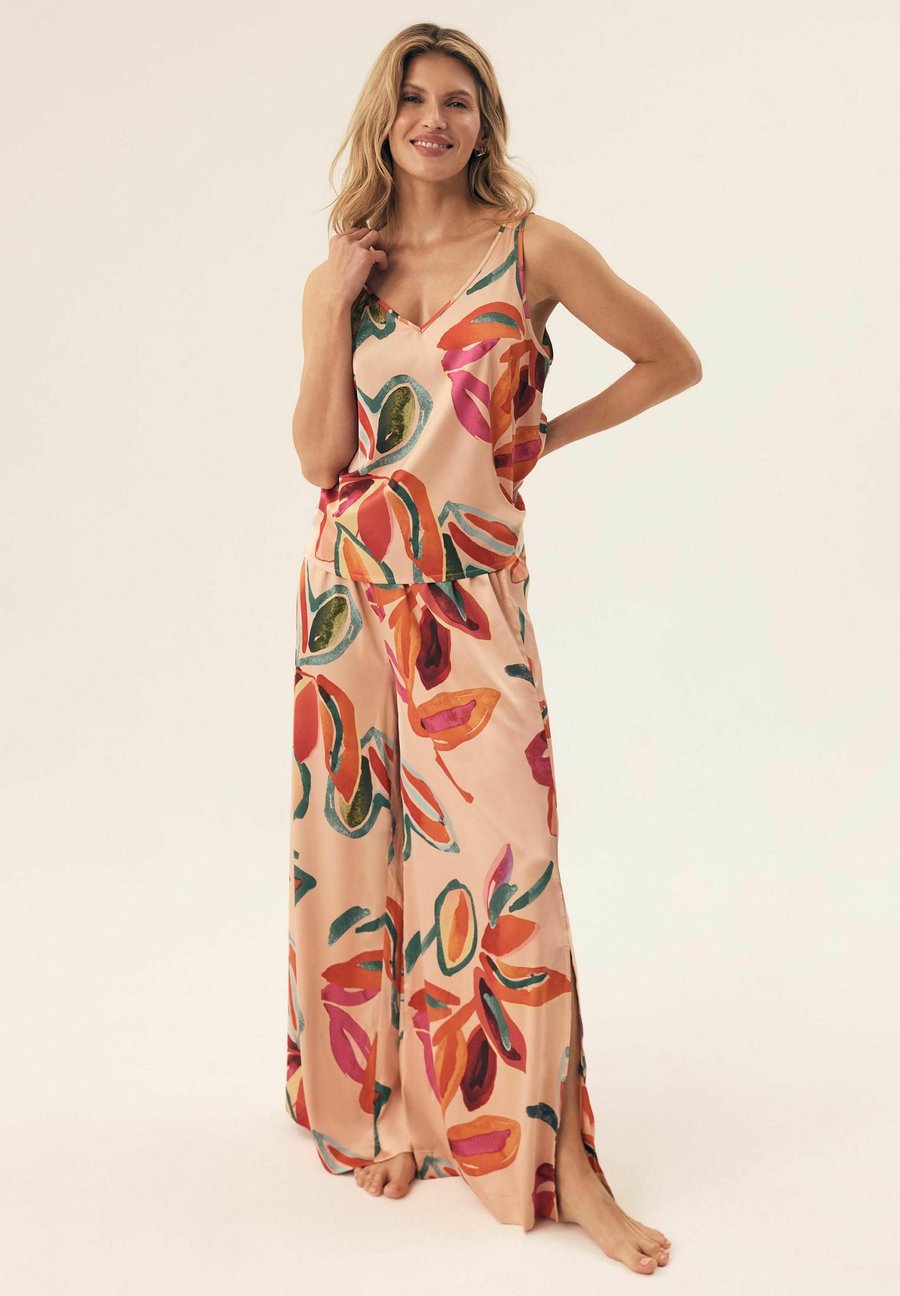 

Пижамный комплект ESOTIQ RASCAL, Coral