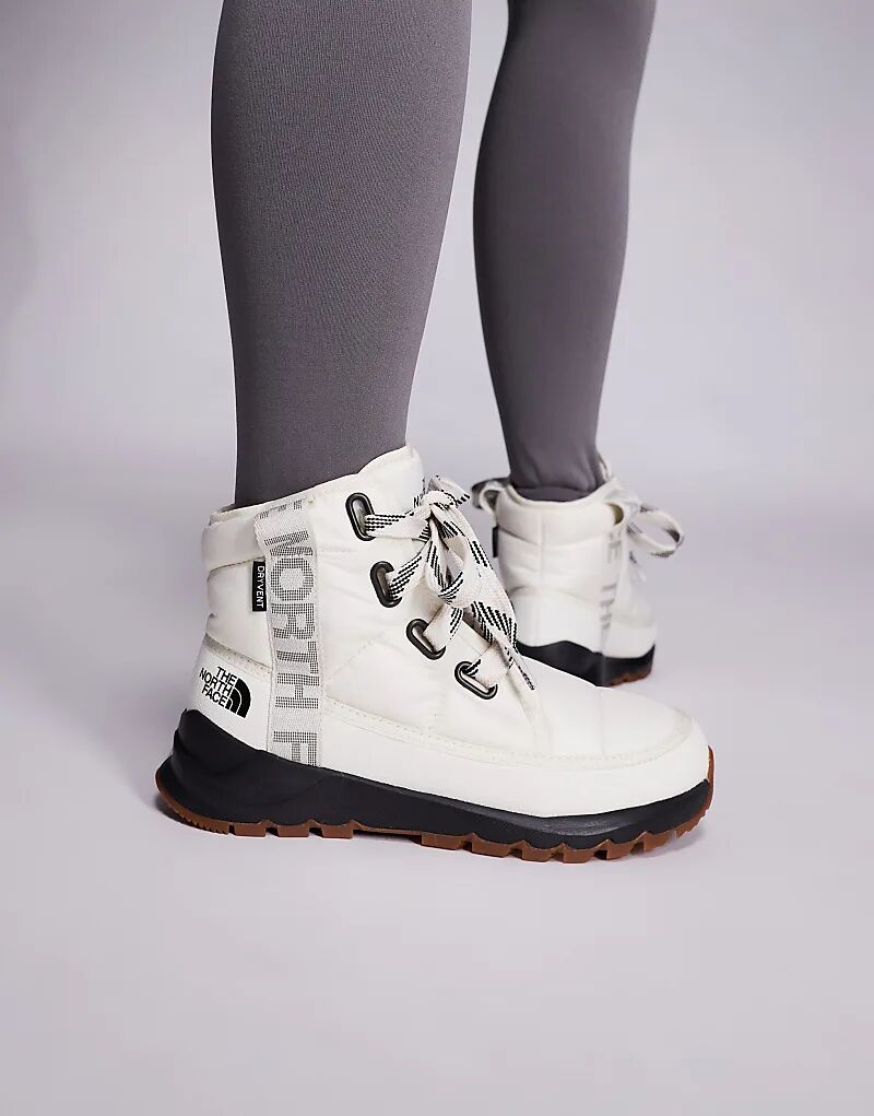 Роскошные водонепроницаемые ботинки North Face Thermoball™ на шнуровке в цвете «белая гардения»/«черный TNF» — фото 3