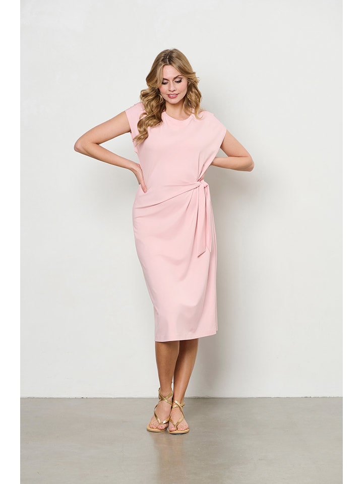 

Платье до колена &Co Woman, розовый