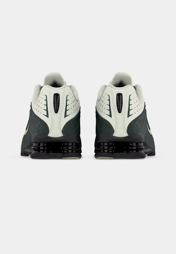 Кроссовки shox r4 унисекс Nike Sportswear, Black Spruce/Olive Aura/Spruce Aura/Black — фото 4