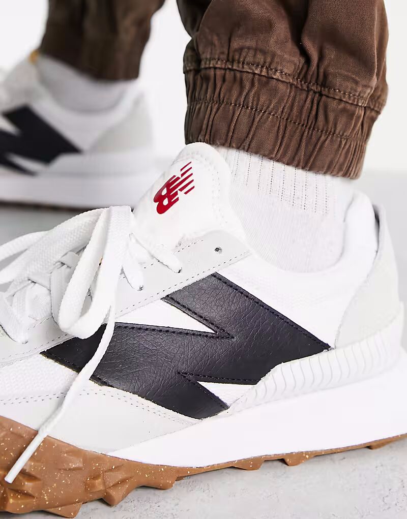Кроссовки New Balance XC72 светло-серого и черного цвета — фото 4