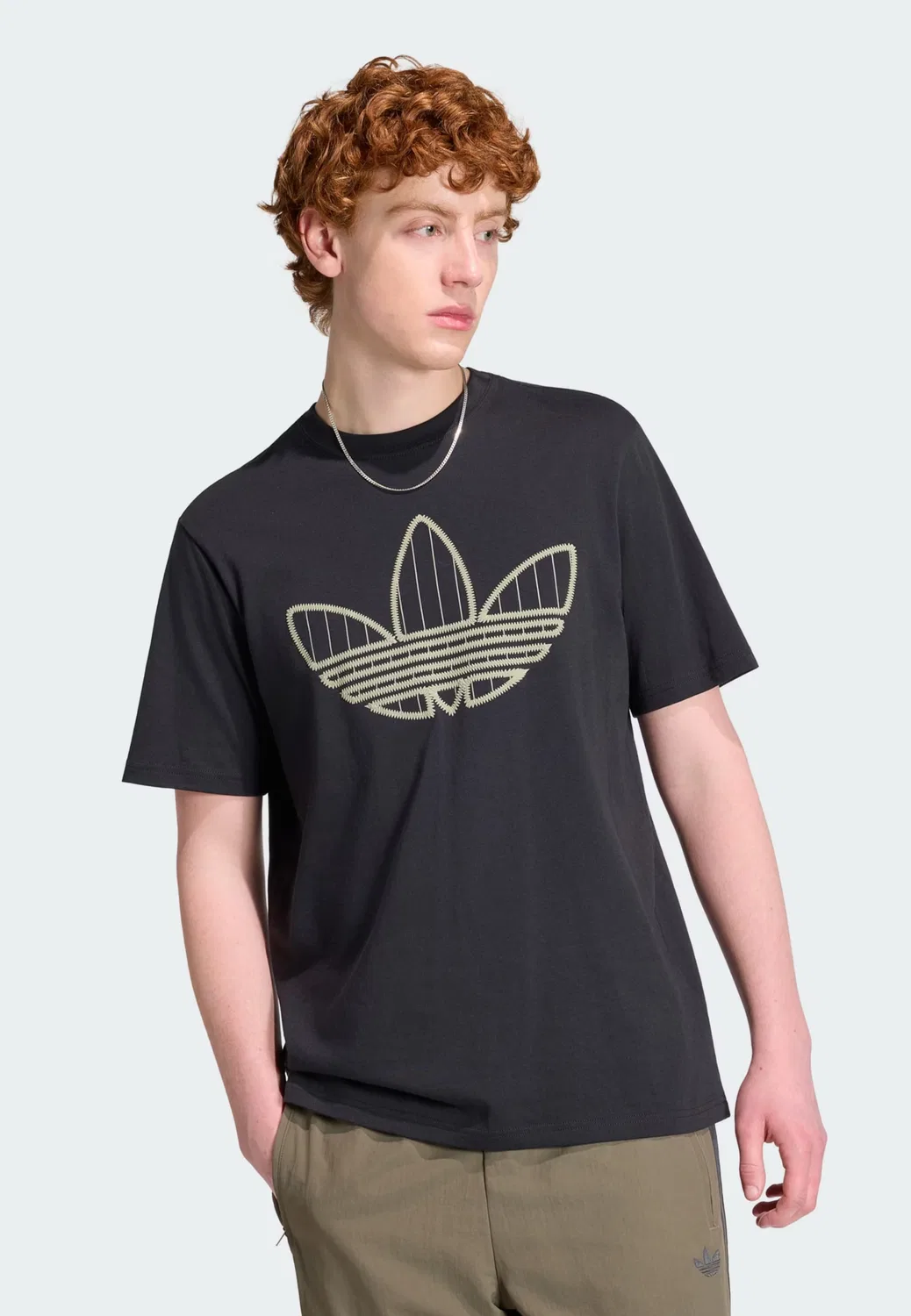 Футболка Adidas Originals Trefoil Infill черного цвета — фото 2