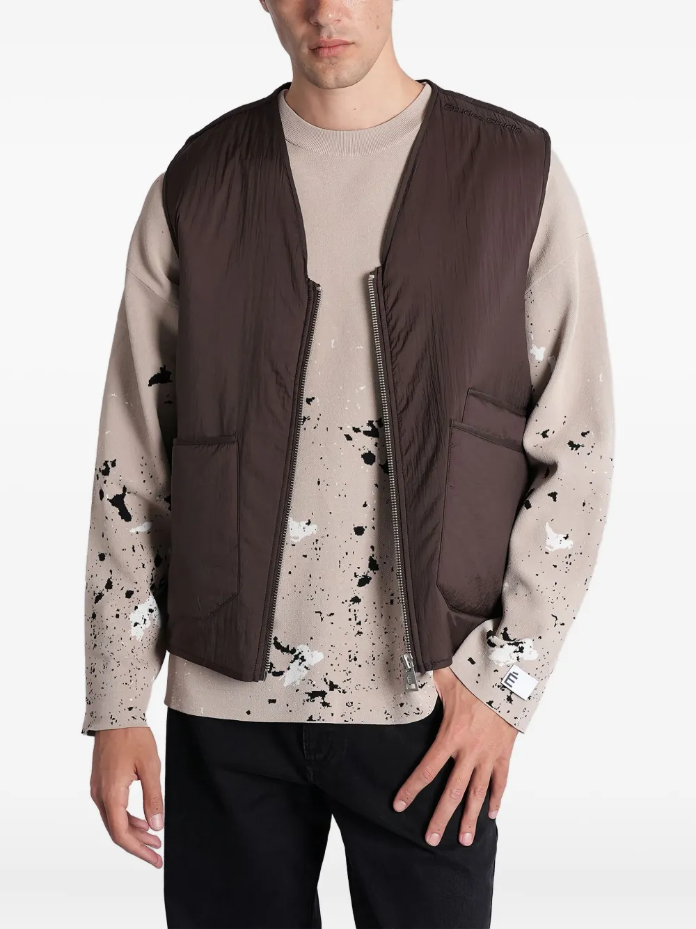 

Жилет без рукавов с карманом на молнии Études Studio, коричневый