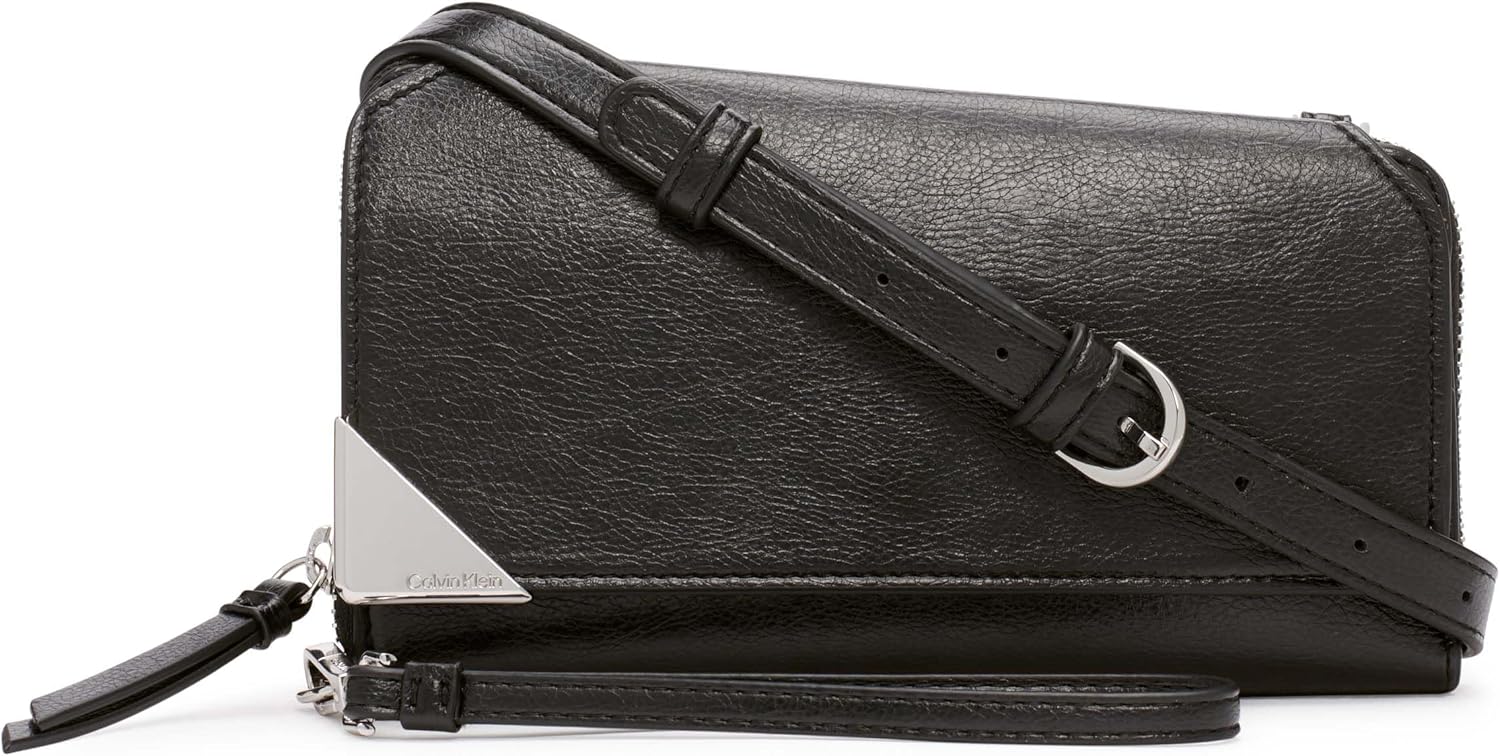 

Сумка через плечо Calvin Klein Basalt - со съемным ремешком, веганская кожа, 8 карманов, Black/Silver, Черный, Сумка через плечо Calvin Klein Basalt - со съемным ремешком, веганская кожа, 8 карманов, Black/Silver