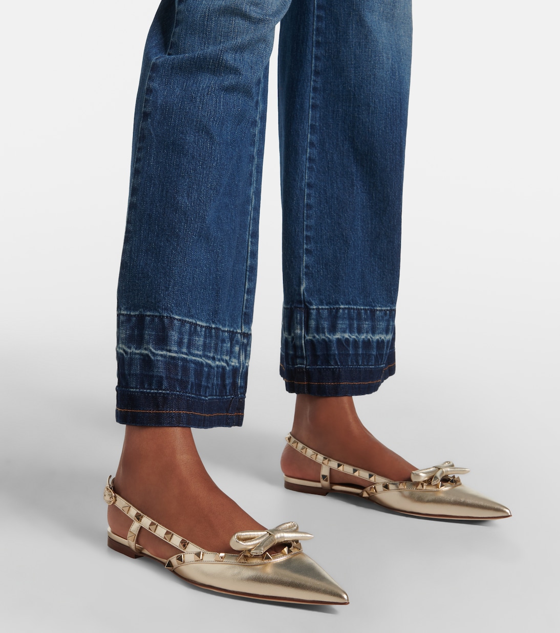 Туфли Rockstud с открытой пяткой из металлизированной кожи Valentino Garavani, Platino — фото 4
