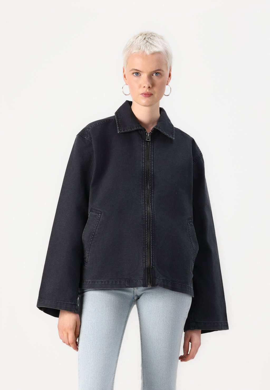 

Куртка-бомбер KHAN WASHED JACKET Weekday, черный
