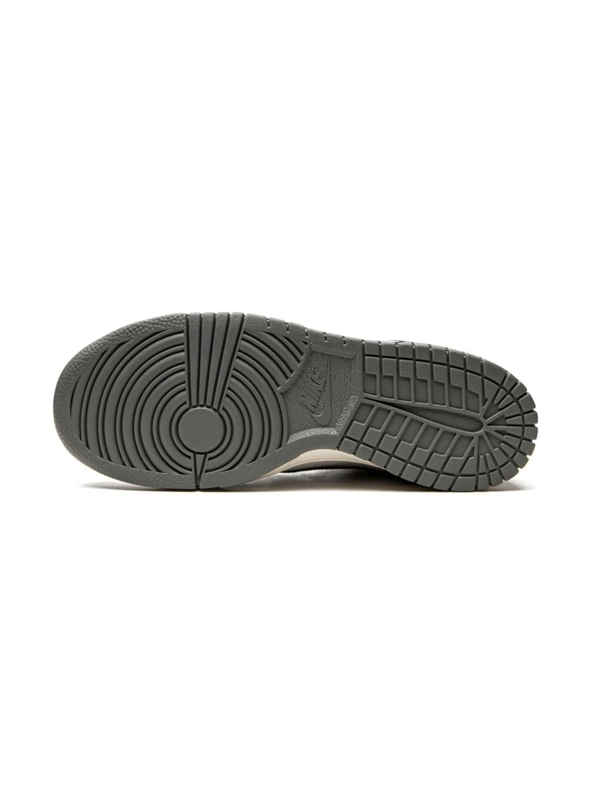 Кроссовки Dunk High SE Nike Kids, серый — фото 4
