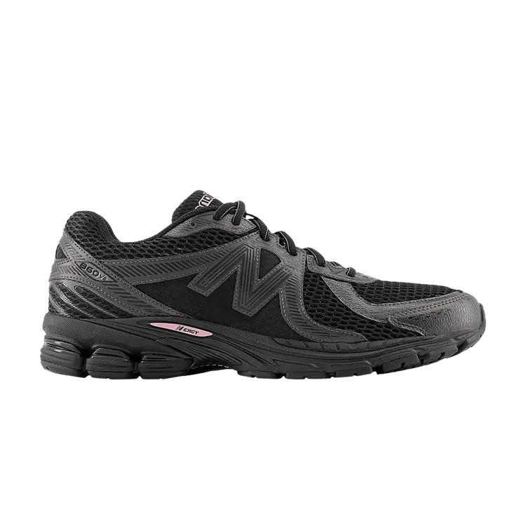 

Кроссовки New Balance 860v2 'Black Pink', черный