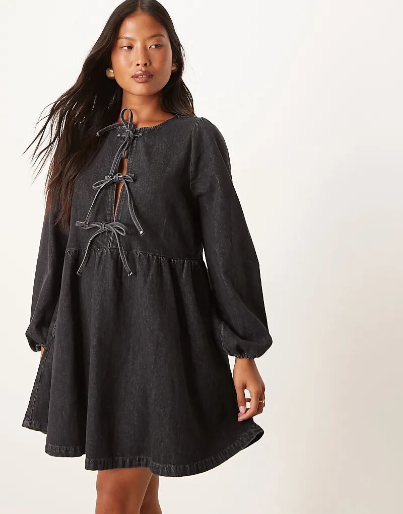 

Джинсовое мини-платье Petite Eden от Nobody's Child, цвет средне-выбеленный