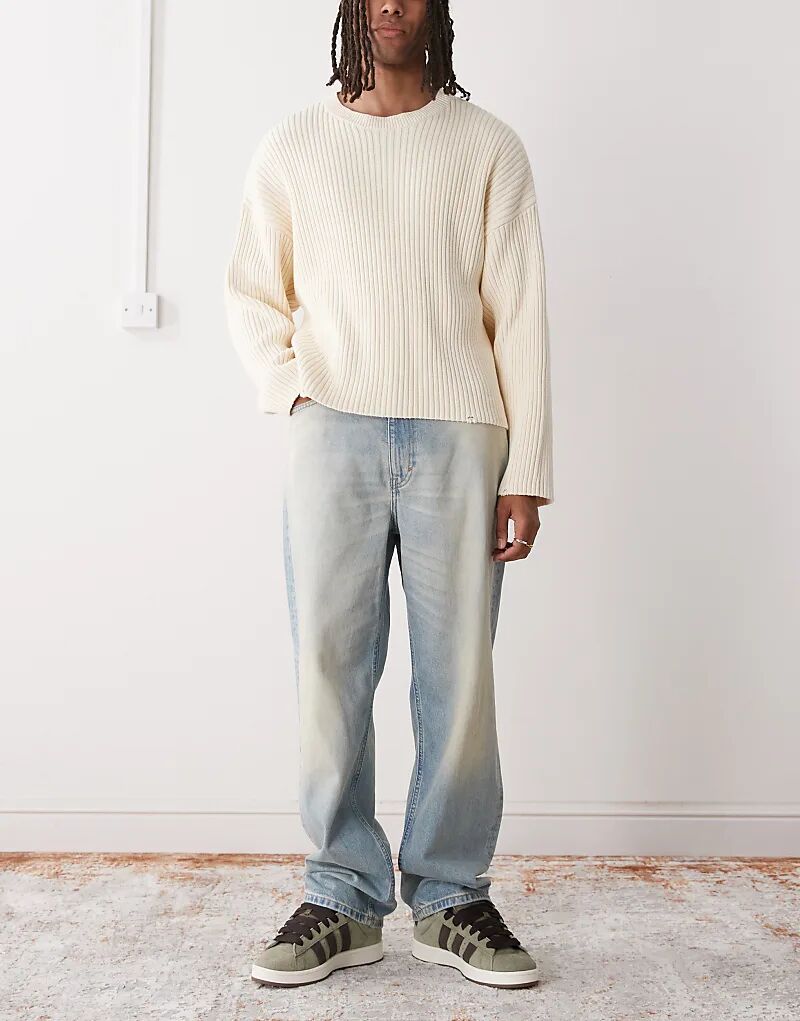 

Джинсы свободного кроя Weekday Galaxy светло-голубого цвета с потертостями