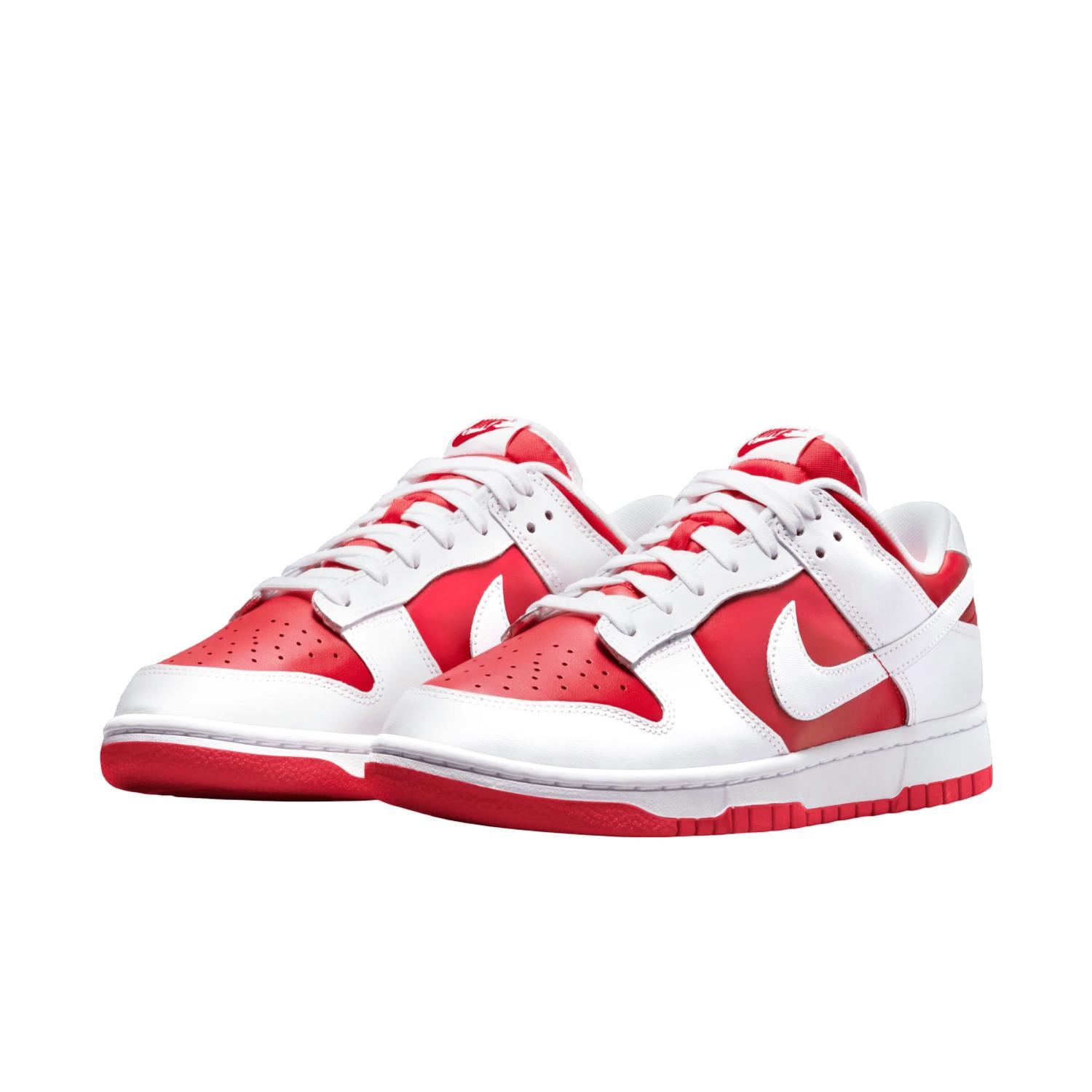 

Мужские кроссовки Dunk Low Retro University в красно-белом цвете Nike