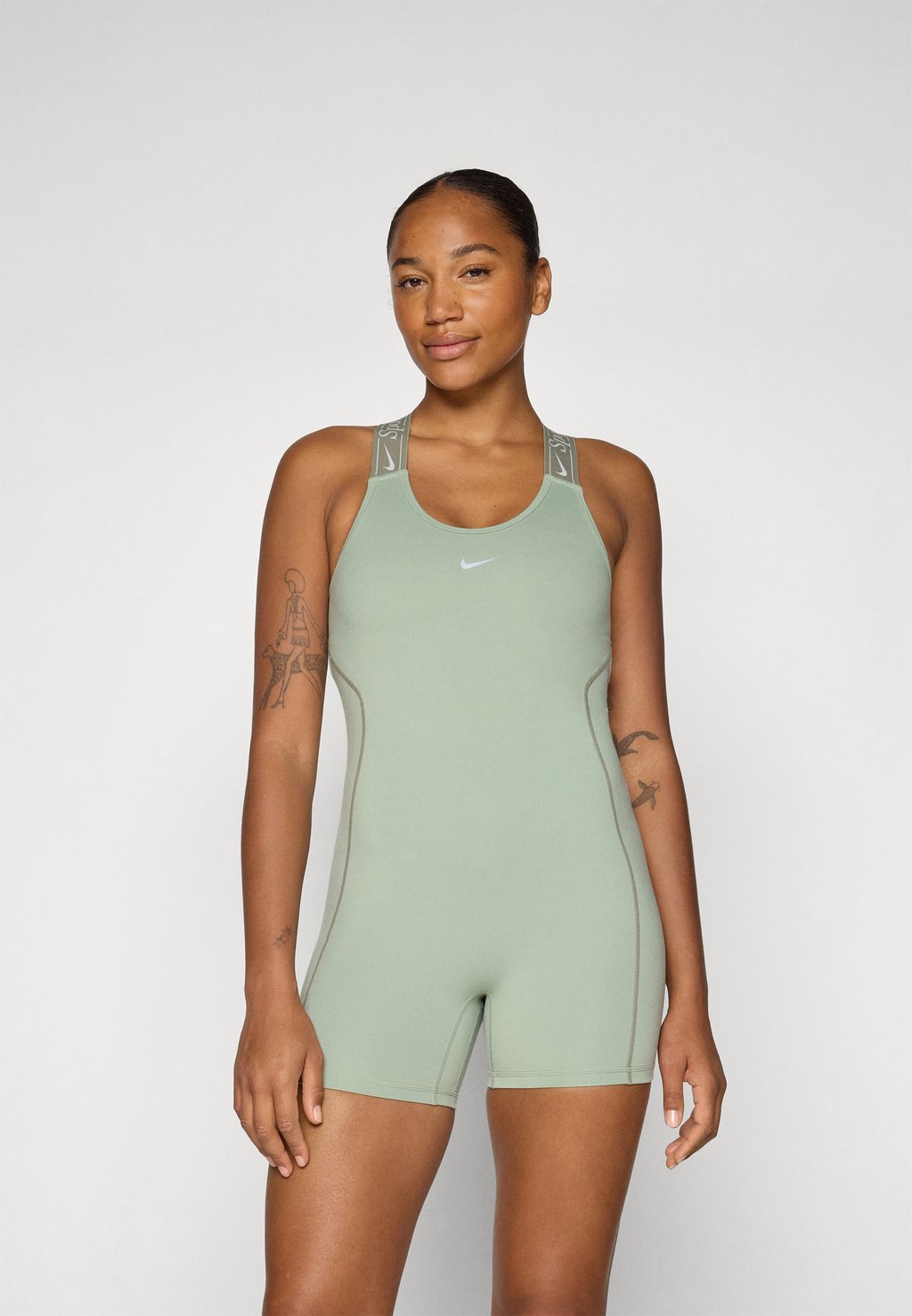 

Спортивный костюм BODYSUIT Nike Performance, хаки