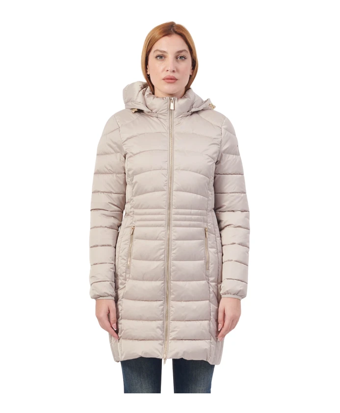

Стеганая куртка с капюшоном и нашивкой с логотипом. Yes Zee, бежевый