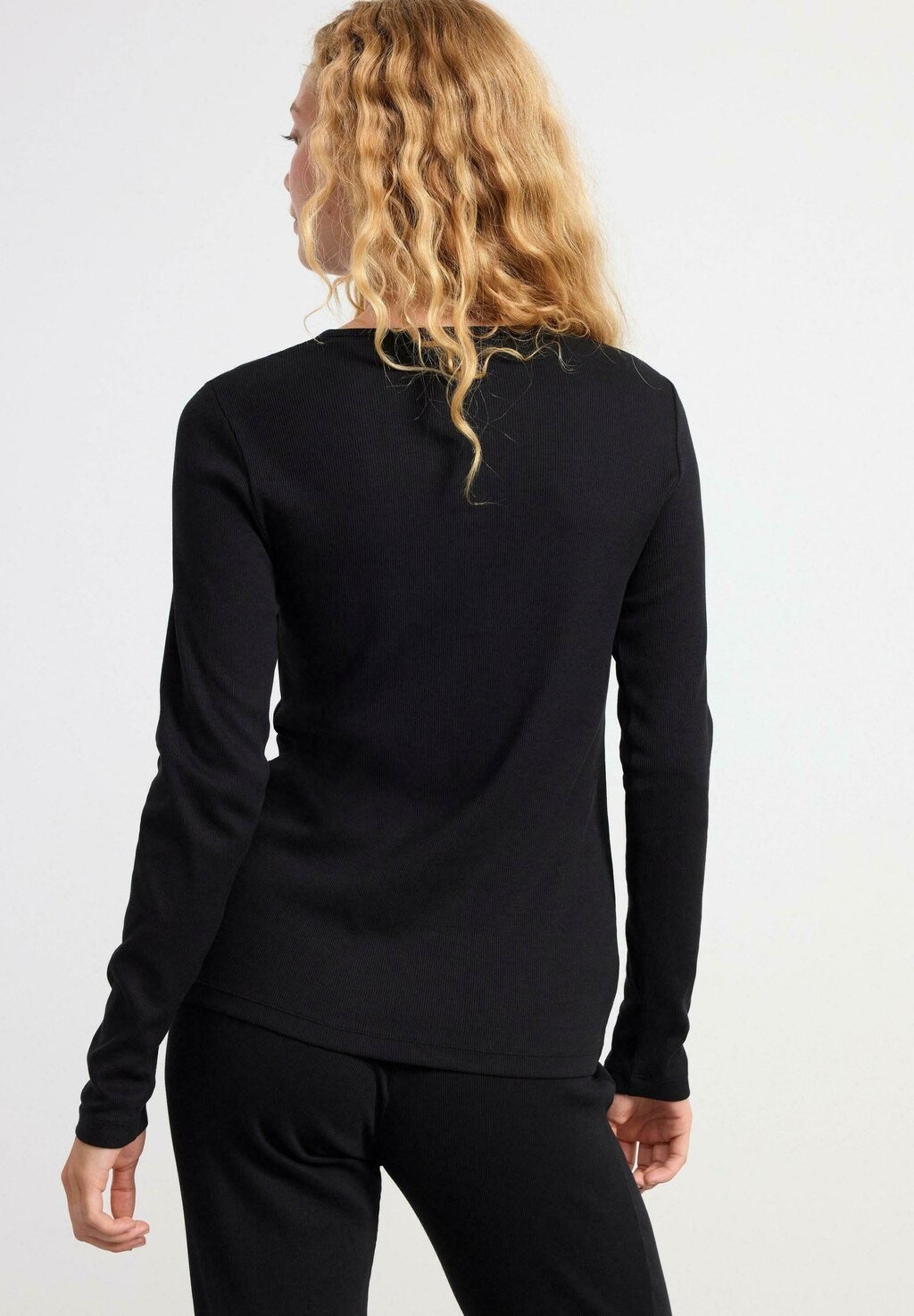 

Верх пижамы LONG SLEEVE Lindex, черный