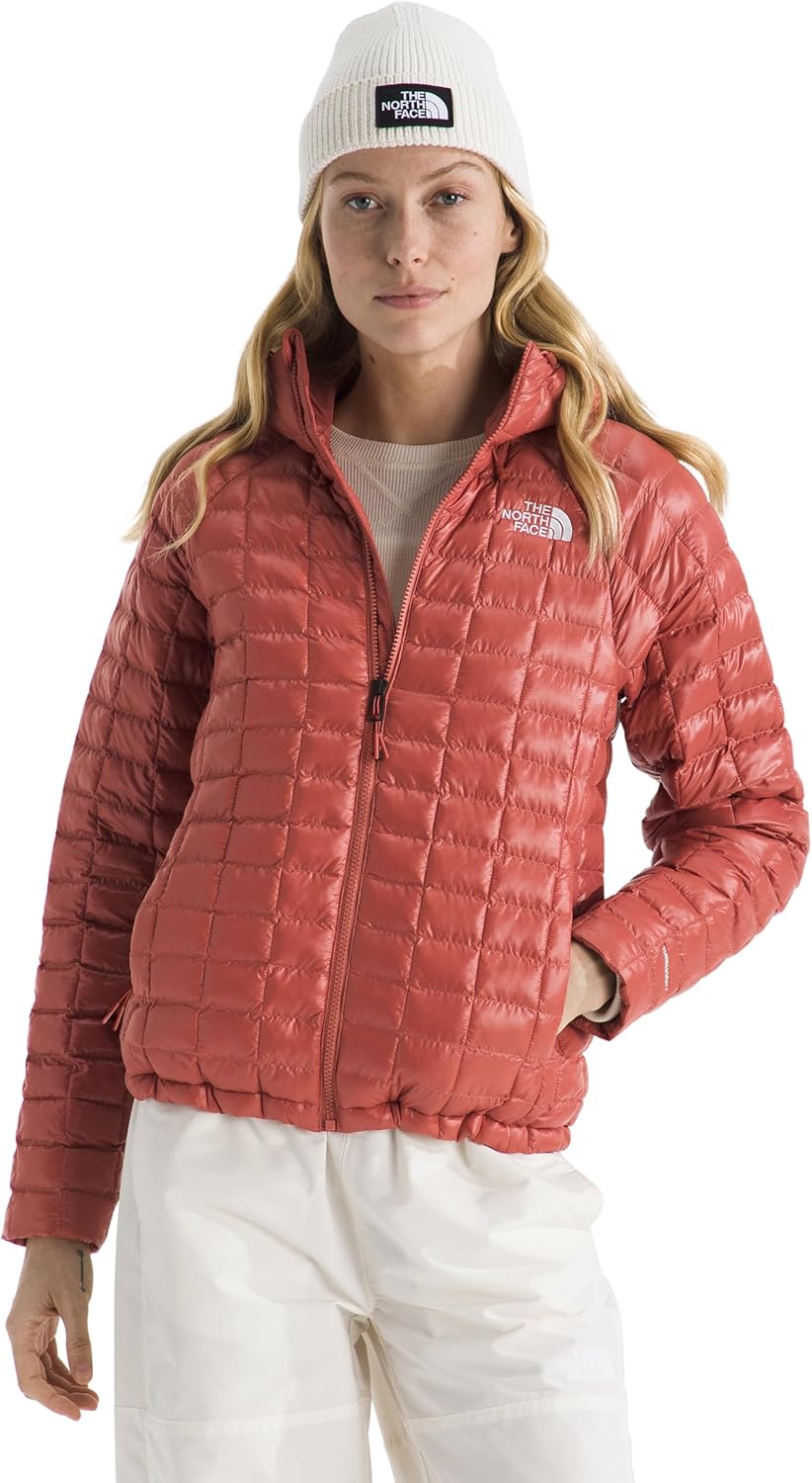 

Женская куртка The North Face Thermoball с капюшоном, кирпичный