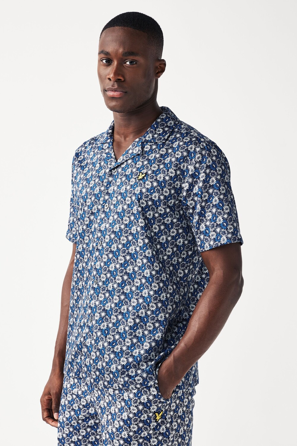 

Курортная рубашка с цветами Lyle & Scott, синий