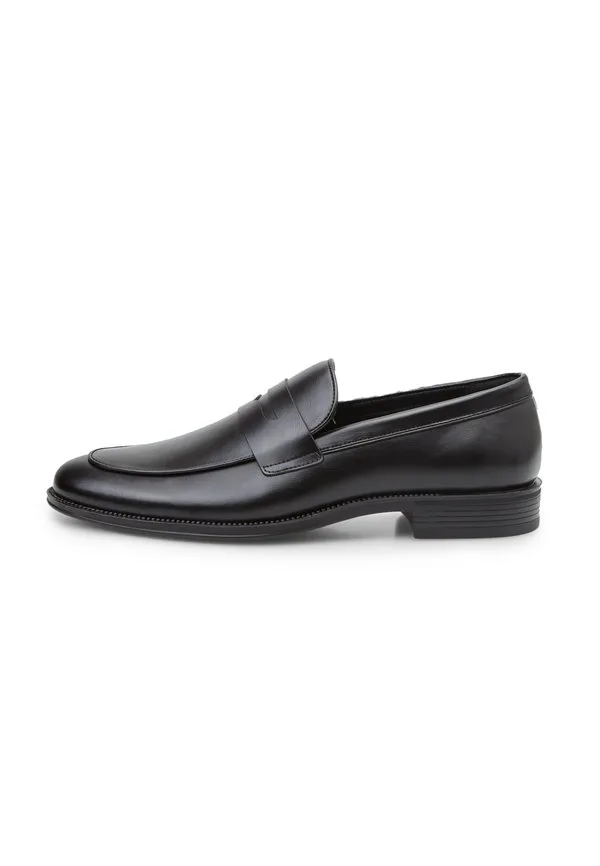 Слипоны Bata, Nero