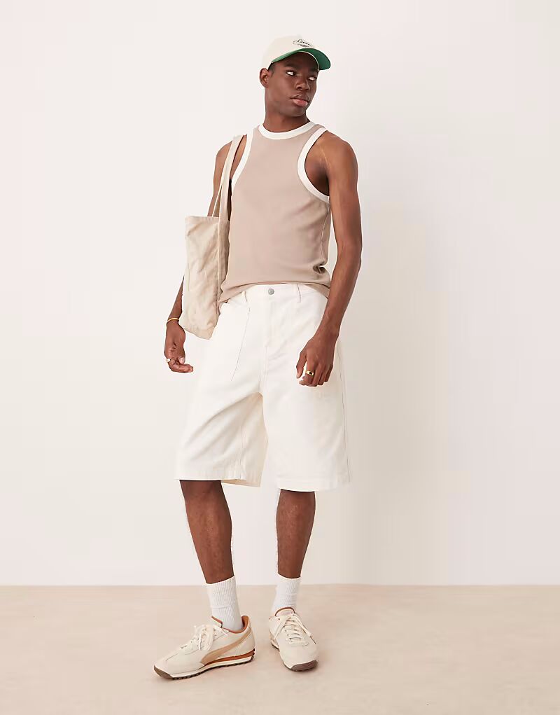 

Длинные джинсовые шорты ASOS DESIGN белого цвета