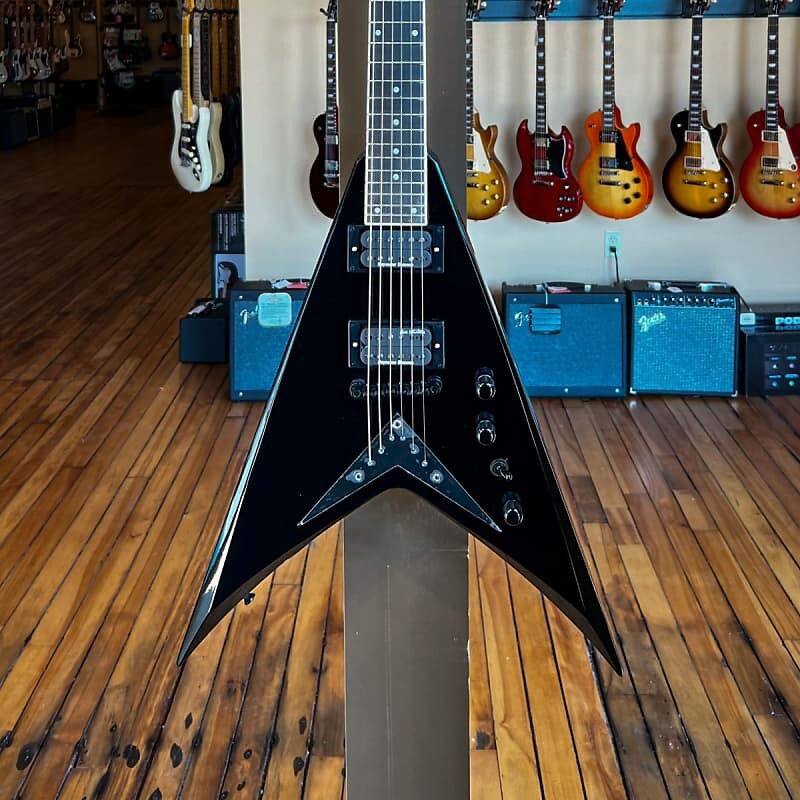 

Электрогитара Dave Mustaine Vanguard - Ebony