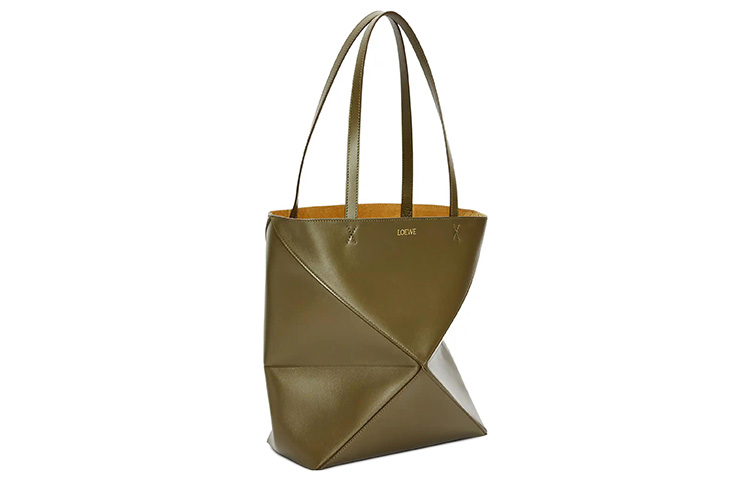 LOEWE Складная блестящая сумка-шоппер из телячьей кожи среднего размера для женщин в темном хаки-зеленом цвете — фото 2