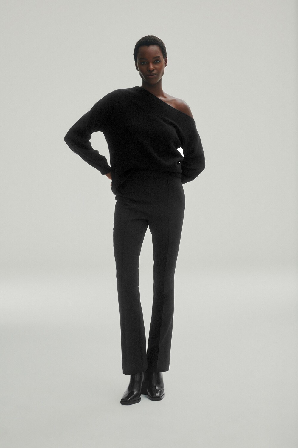 

Брюки прямого кроя со складкой спереди Next, черный