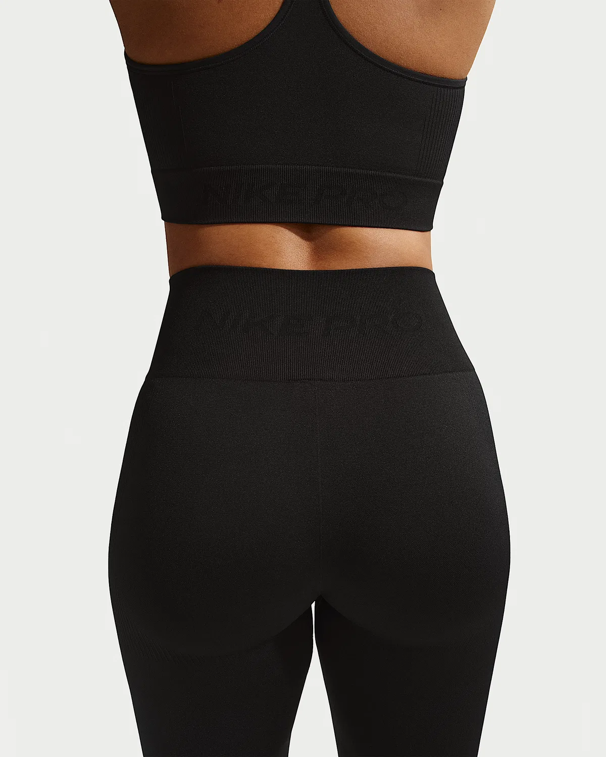 Женские леггинсы Nike Pro Seamless с высокой посадкой 7/8, Black — фото 3