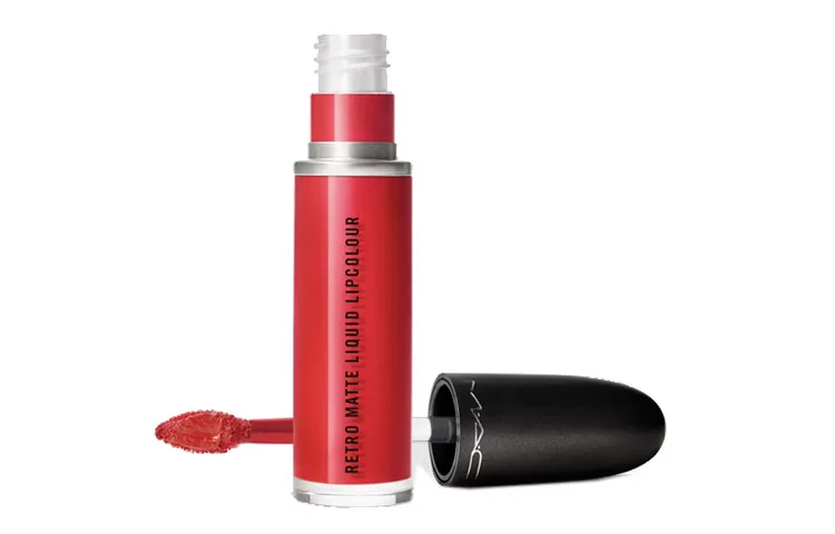 MAC Стойкая жидкая матовая помада, легко растушевывается, 5 мл, FASHION LEGACY Passion Red