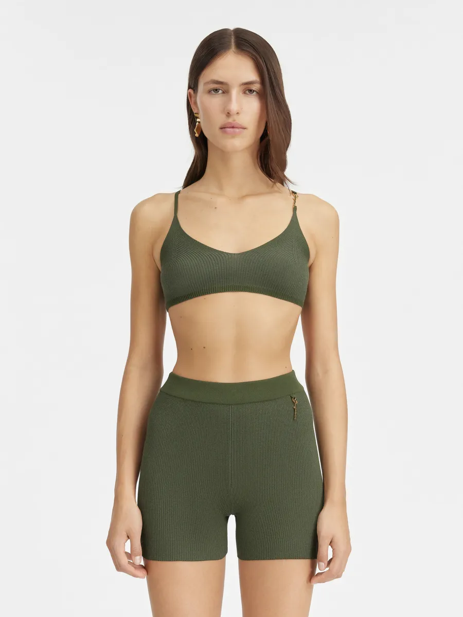 

Трикотажные шорты с очаровательным логотипом Пралу Jacquemus, темно-зеленый