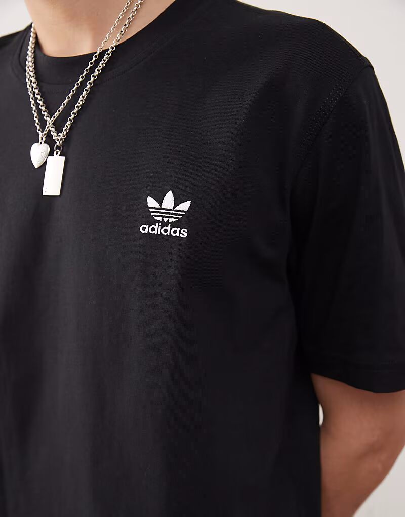 Футболка Trefoil Essentials черного цвета Adidas Originals — фото 2