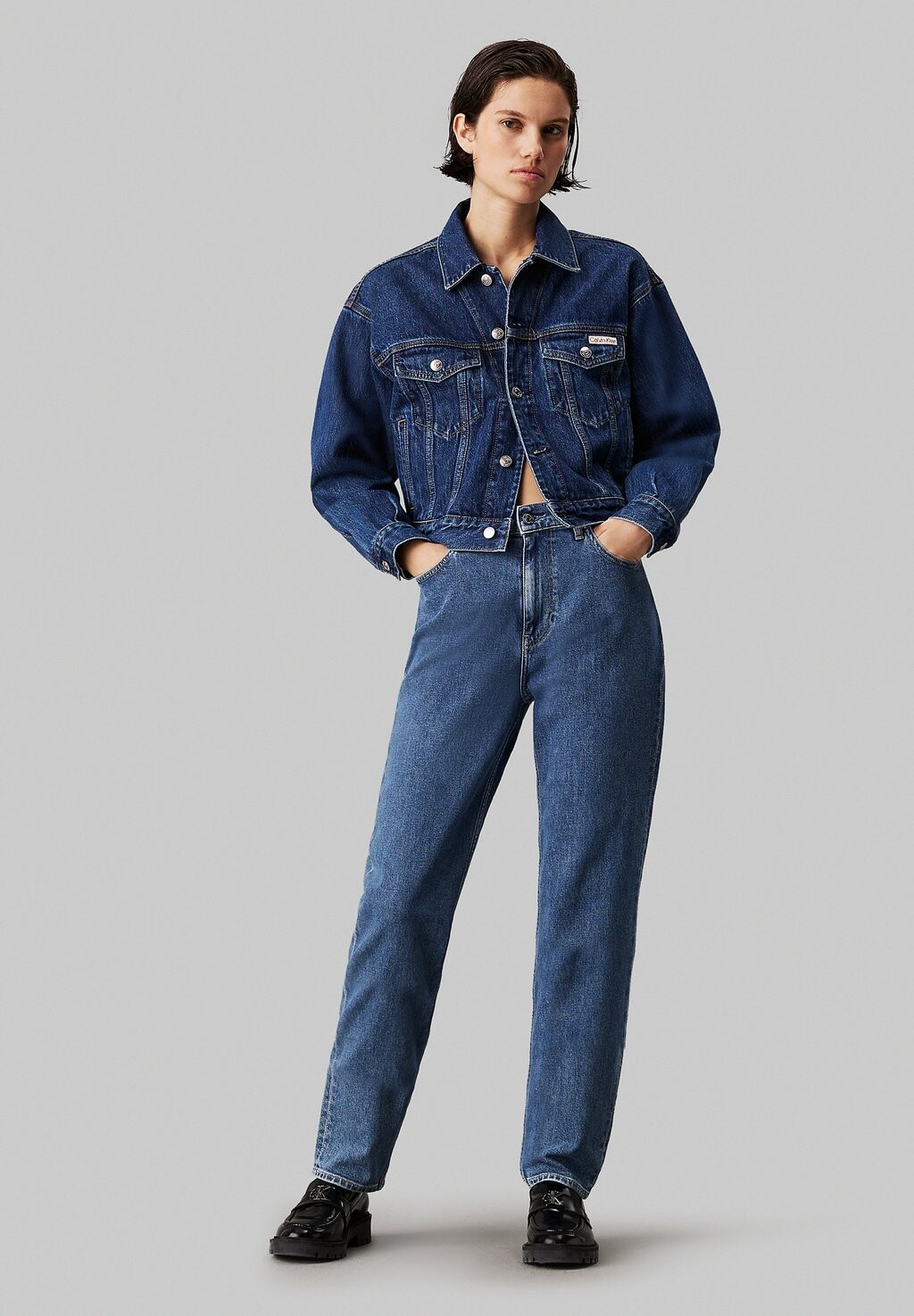 

Джинсы зауженного кроя MOM Calvin Klein Jeans, синий деним
