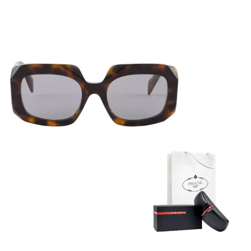 

Солнцезащитные очки в крупной оправе Prada, tortoiseshell