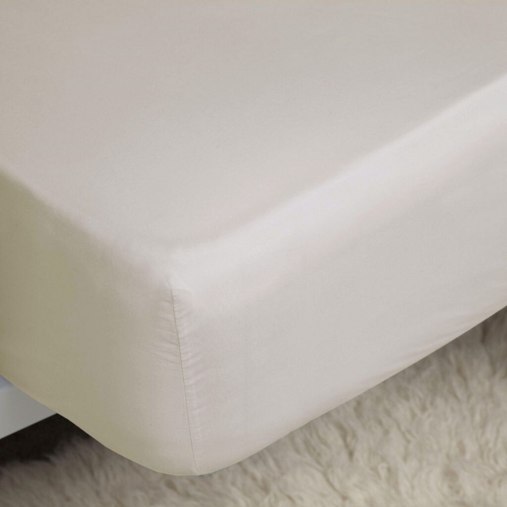 

Простыня Belledorm Easy Care из перкаля BM171 (198 x 198 см) (Слоновая кость)