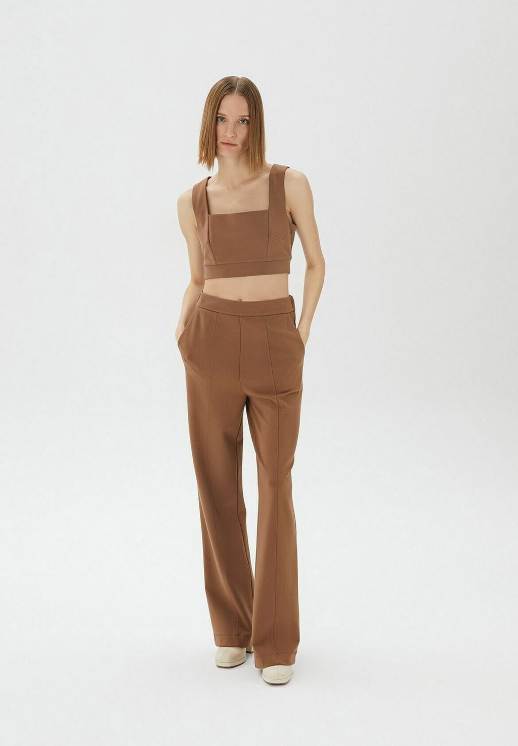 

Брюки RELAXED FIT Rue les créateurs, коричневый