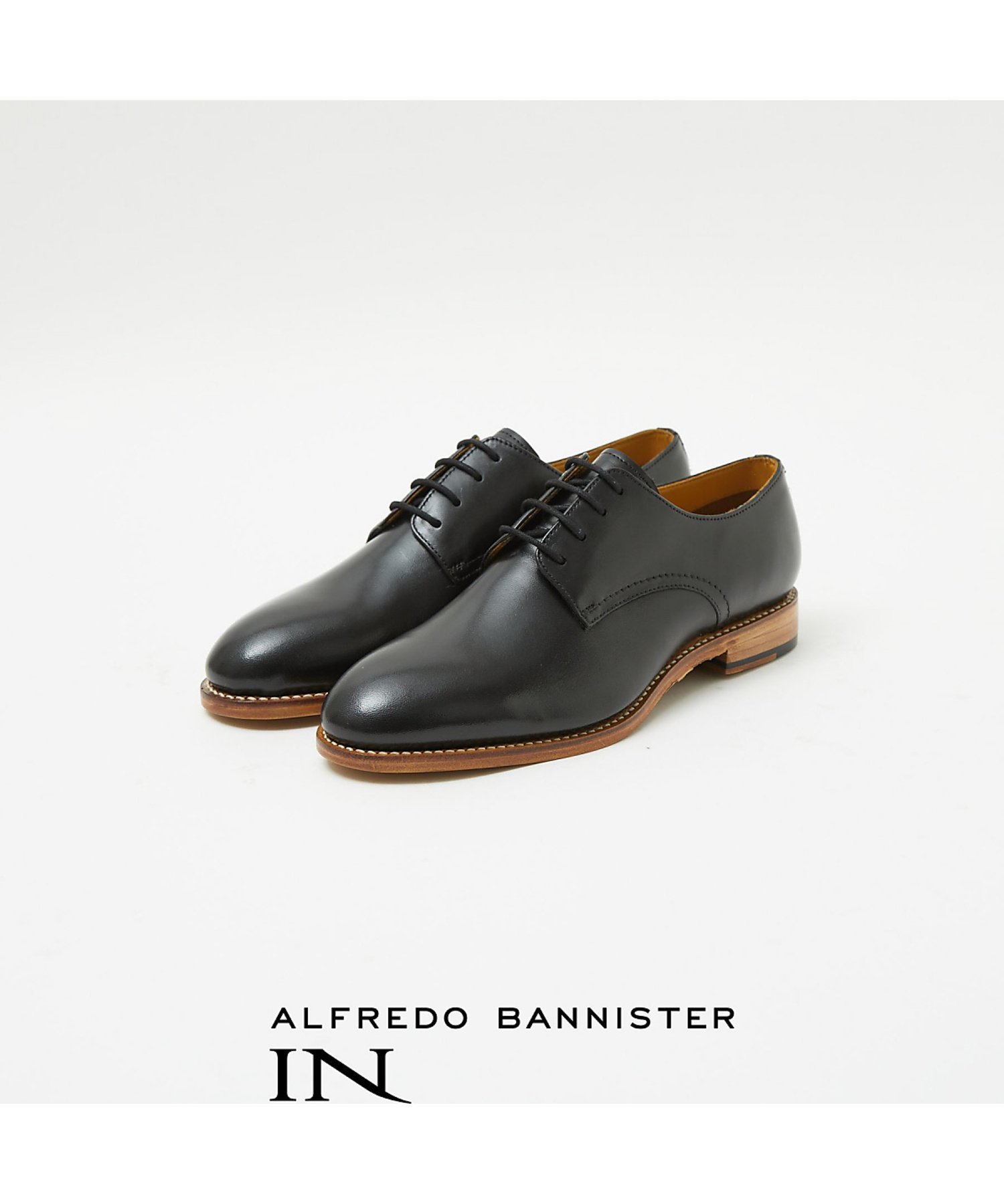 Обувь с перфорацией и гладким носком [конструкция Goodyear Welt] AlfredoBANNISTER, Black