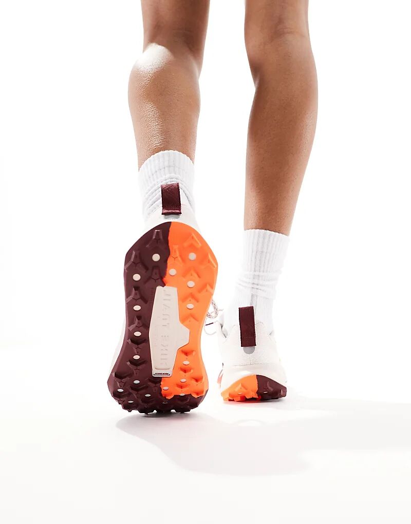Кроссовки Nike Running ReactX Wildhorse 10 в кремово-белом и красном цветах — фото 3