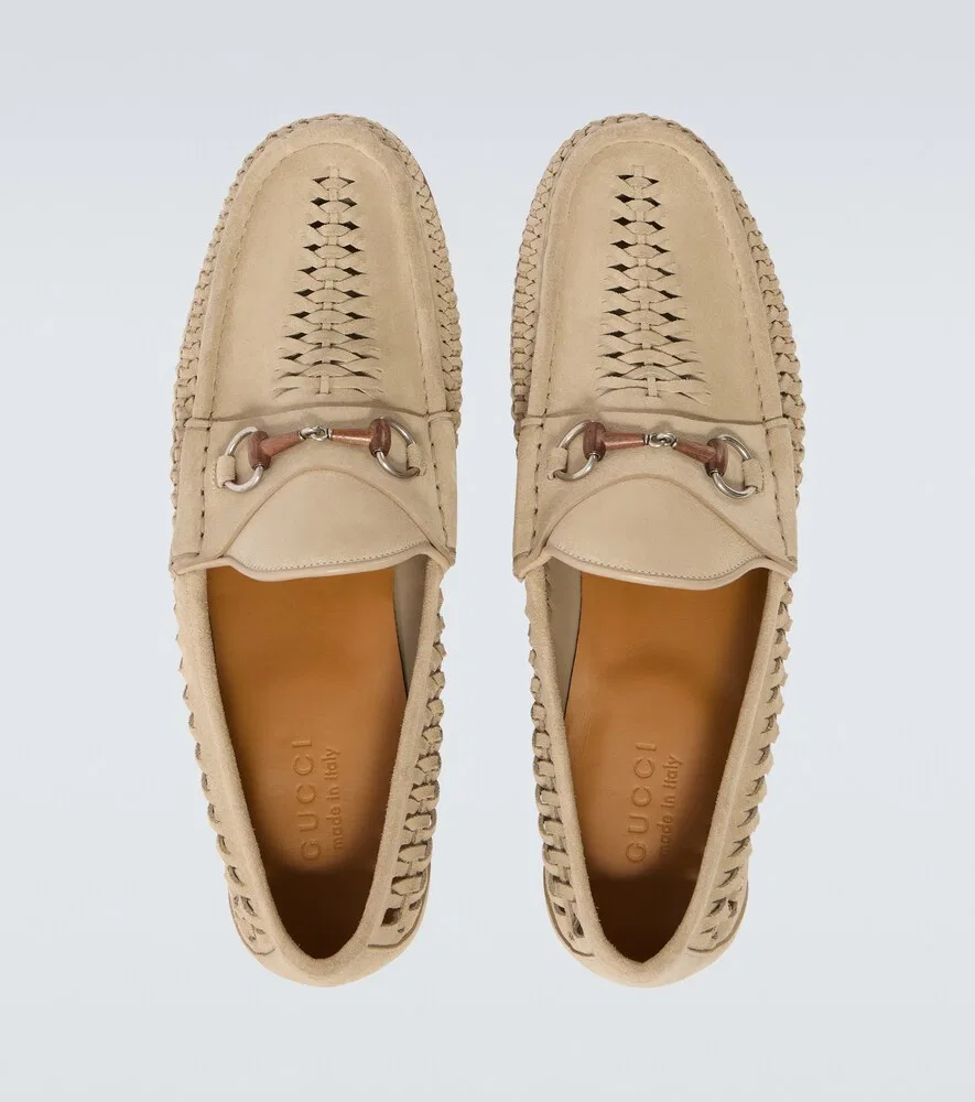 Лоферы Horsebit 1953 из плетеной замши Gucci, бежевый — фото 4