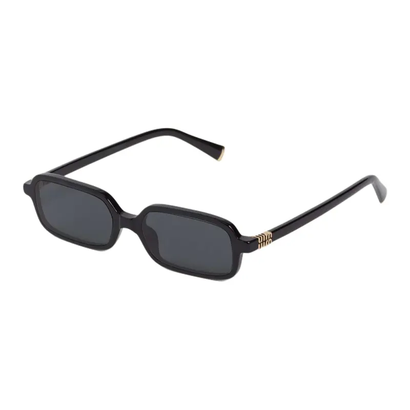 

Солнечные очки Regard от MIU MIU