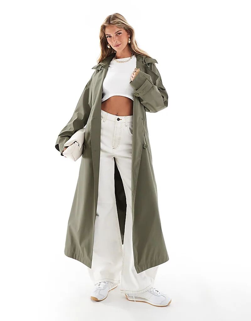 

Прорезиненный плащ-дождевик с капюшоном и поясом цвета хаки ASOS DESIGN
