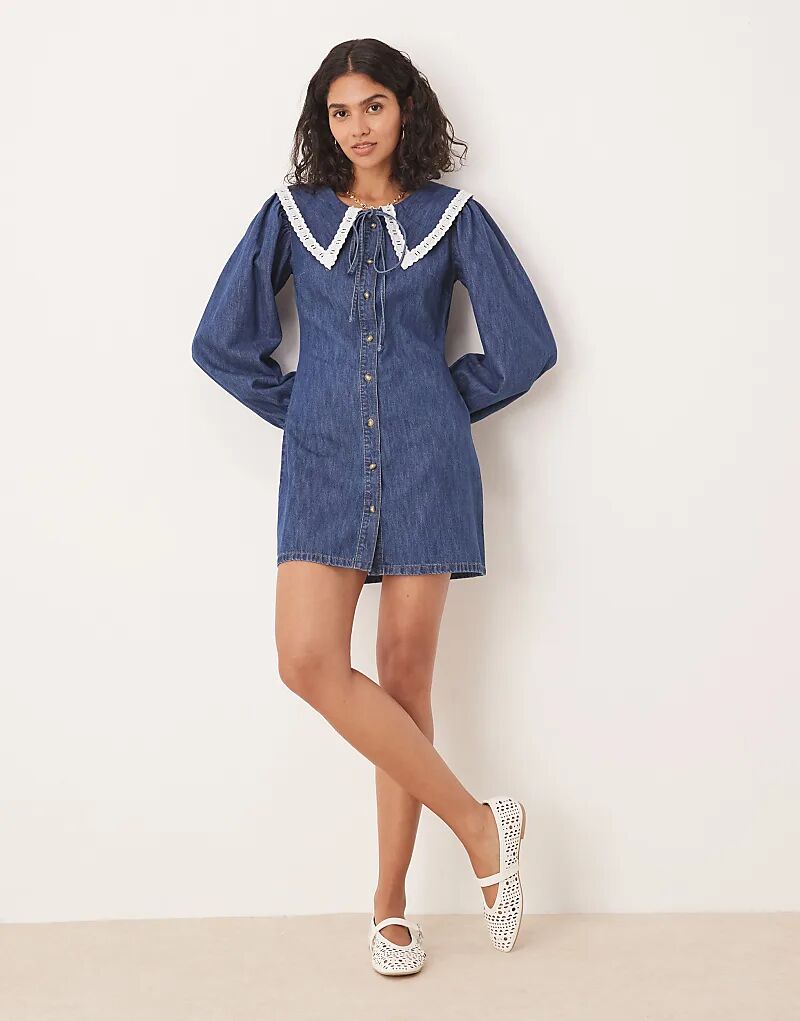 

Джинсовое мини-платье ASOS DESIGN с длинными рукавами и воротником, средне-синего цвета