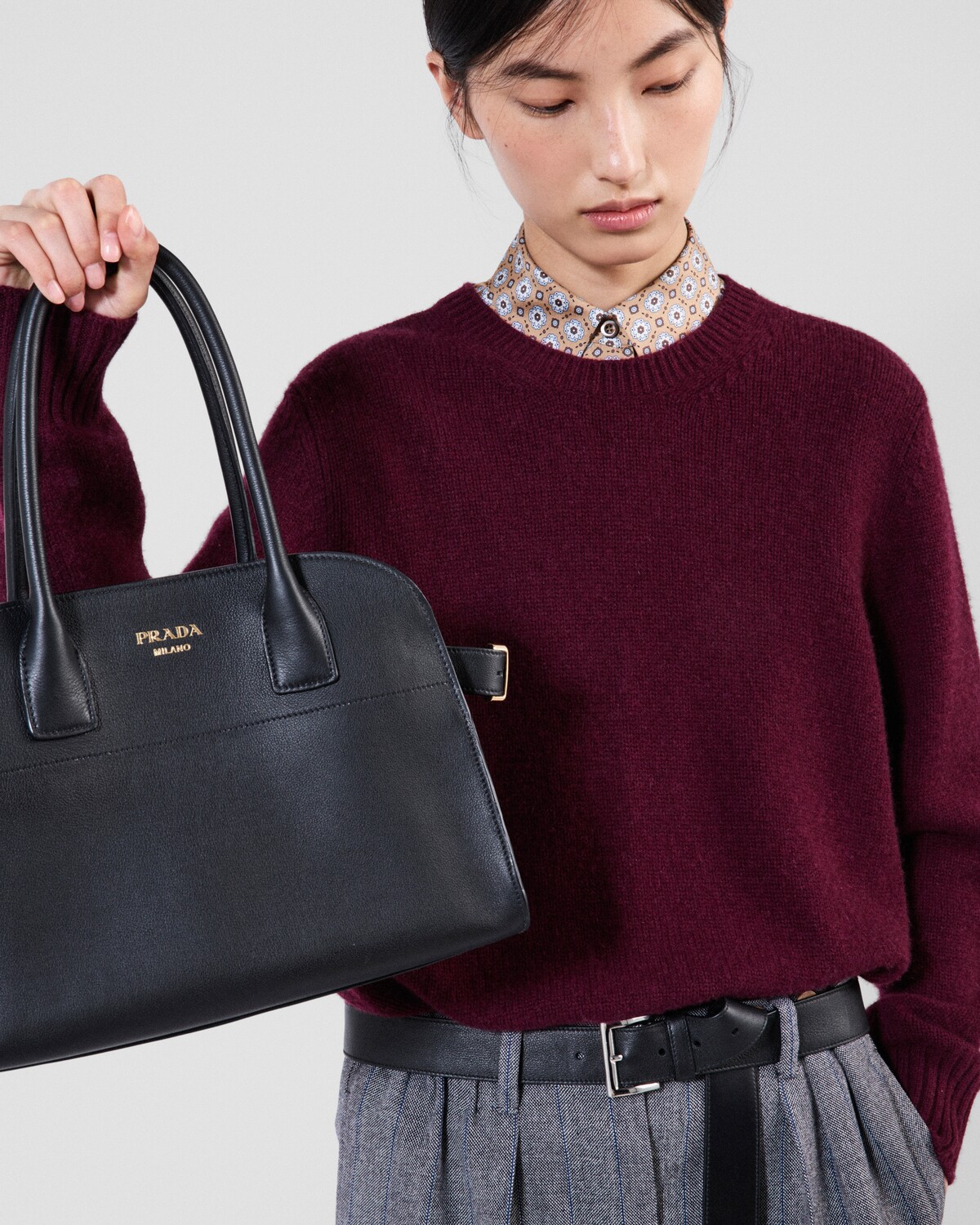 Шерстяной свитер с круглым вырезом из кашемира Prada, бордовый — фото 3