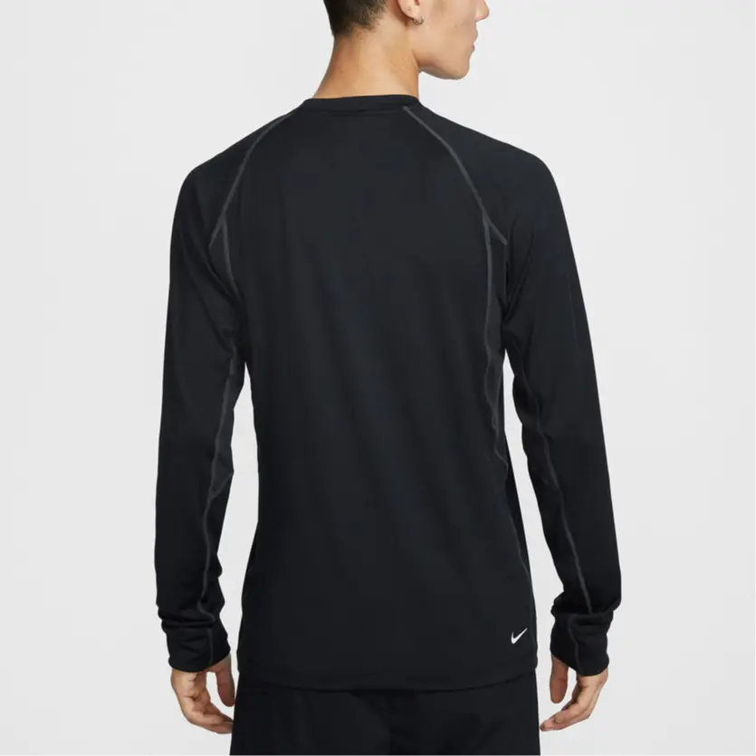 Nike Футболка ACG для мужчин, черная, с круглым вырезом — фото 4