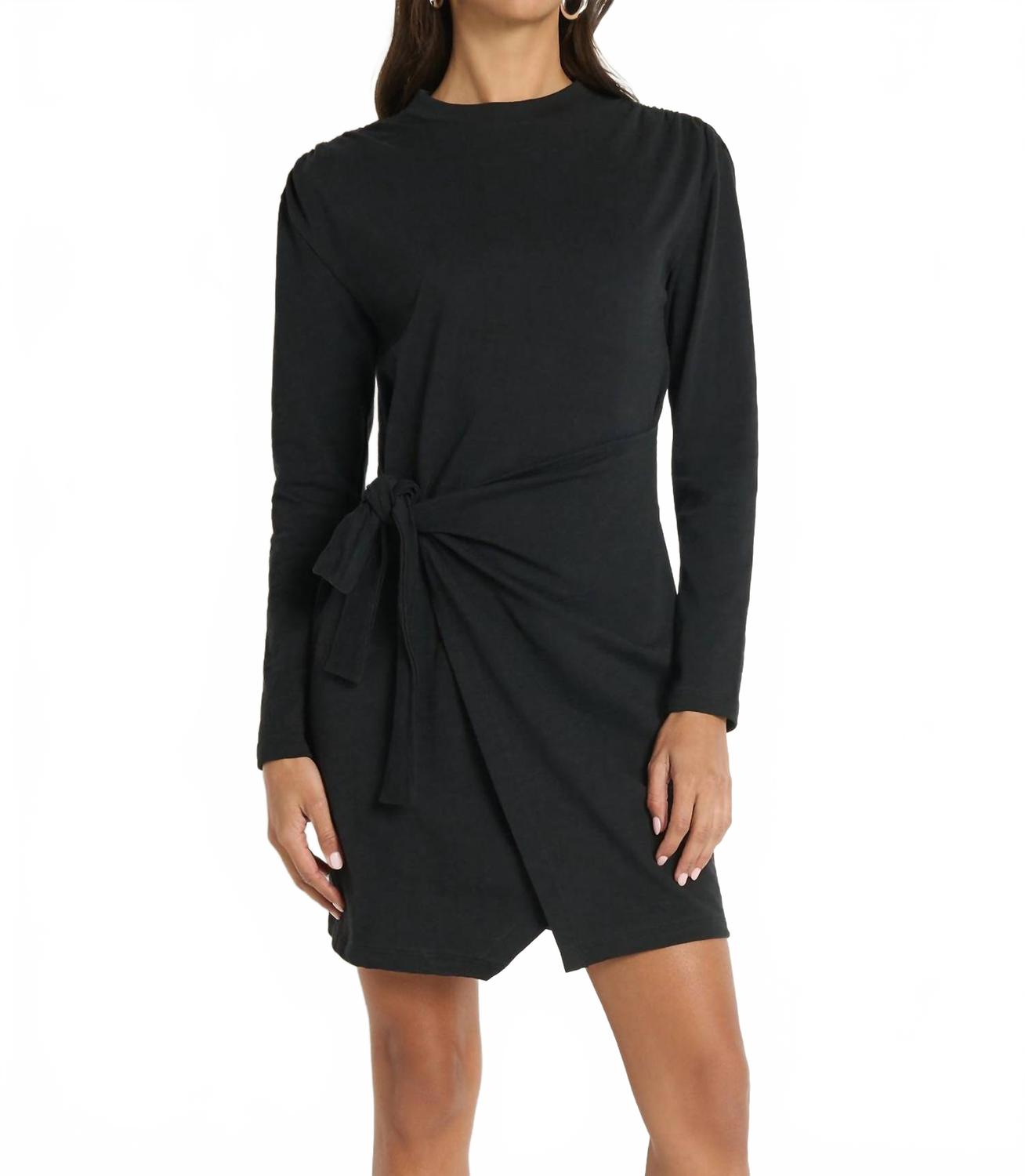 

Платье-халат Taylor в угольно-черном цвете Nation Ltd, угольно-черный