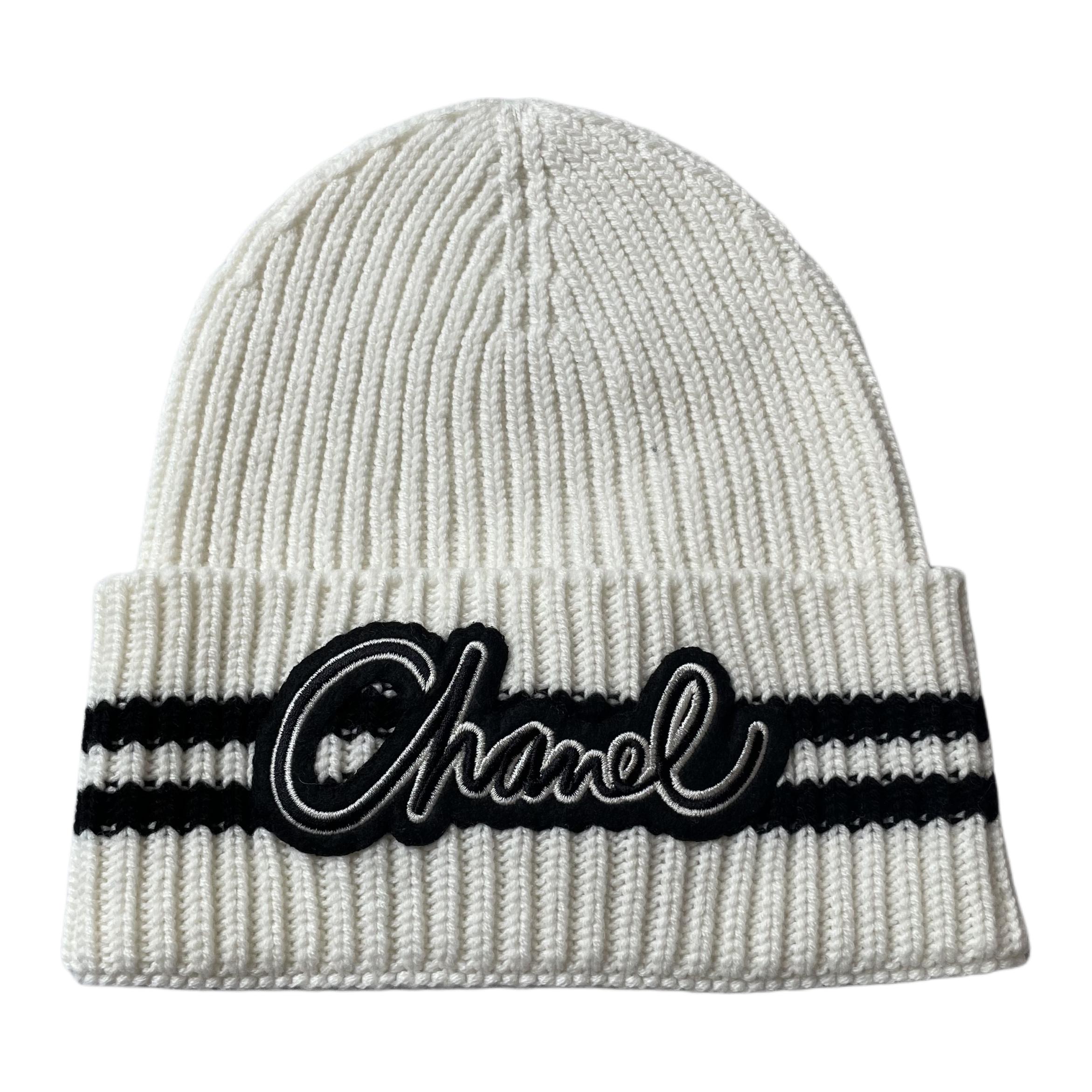

CHANEL Белая унисекс шапка из кашемира, White