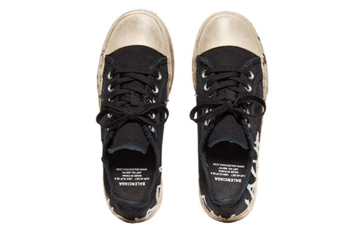 Balenciaga Кеды Paris Low Top 'Black Destroyed Cotton And White Rubber With Graffiti' — фото 4