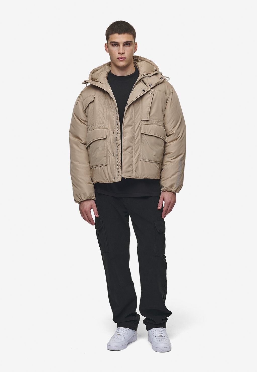 

Зимняя куртка JEAN UTILITY PUFFER Pegador, песочный