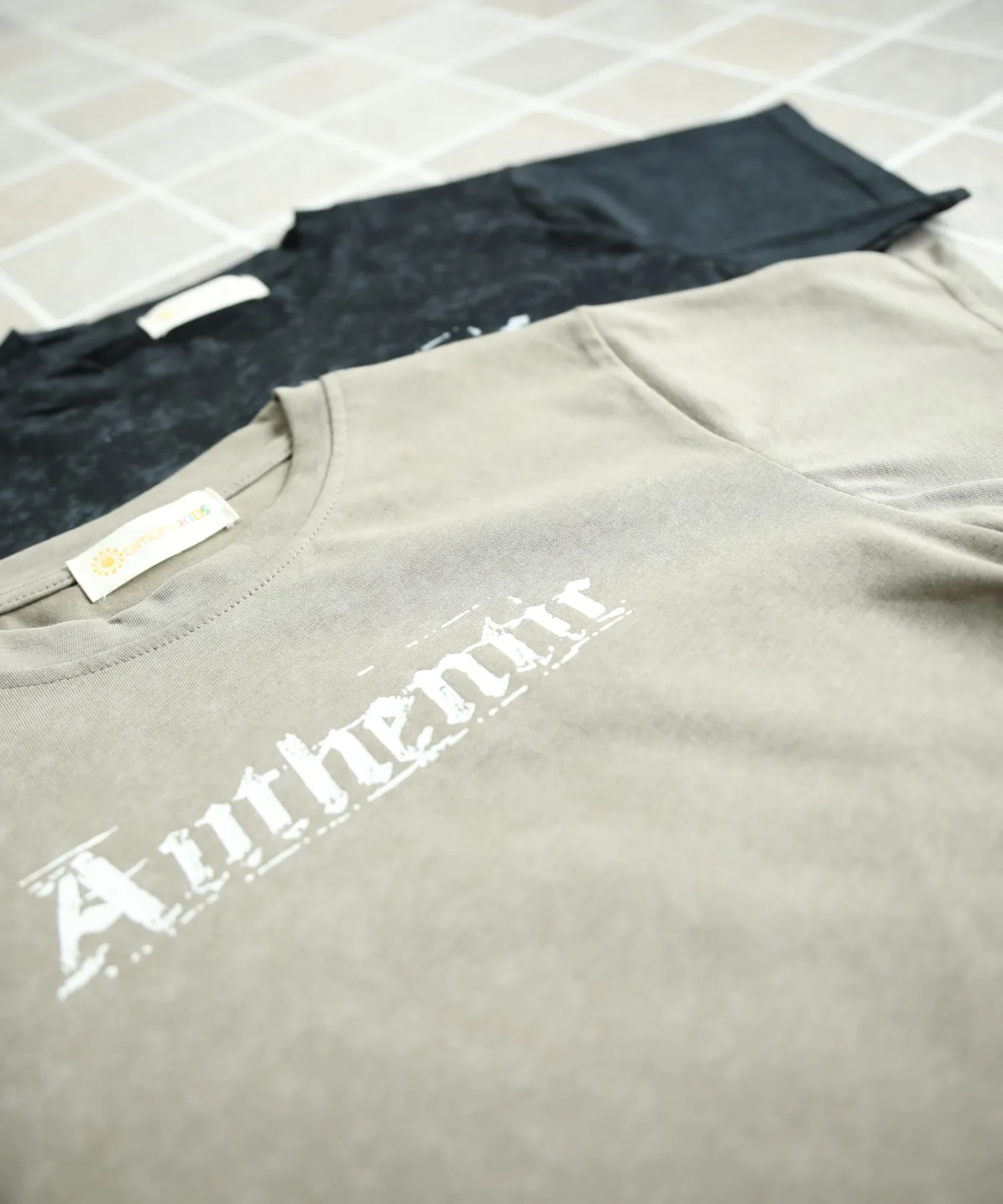 Детская футболка с принтом [aimoha-KIDS-] Aimoha Kids, Grayish beige — фото 4
