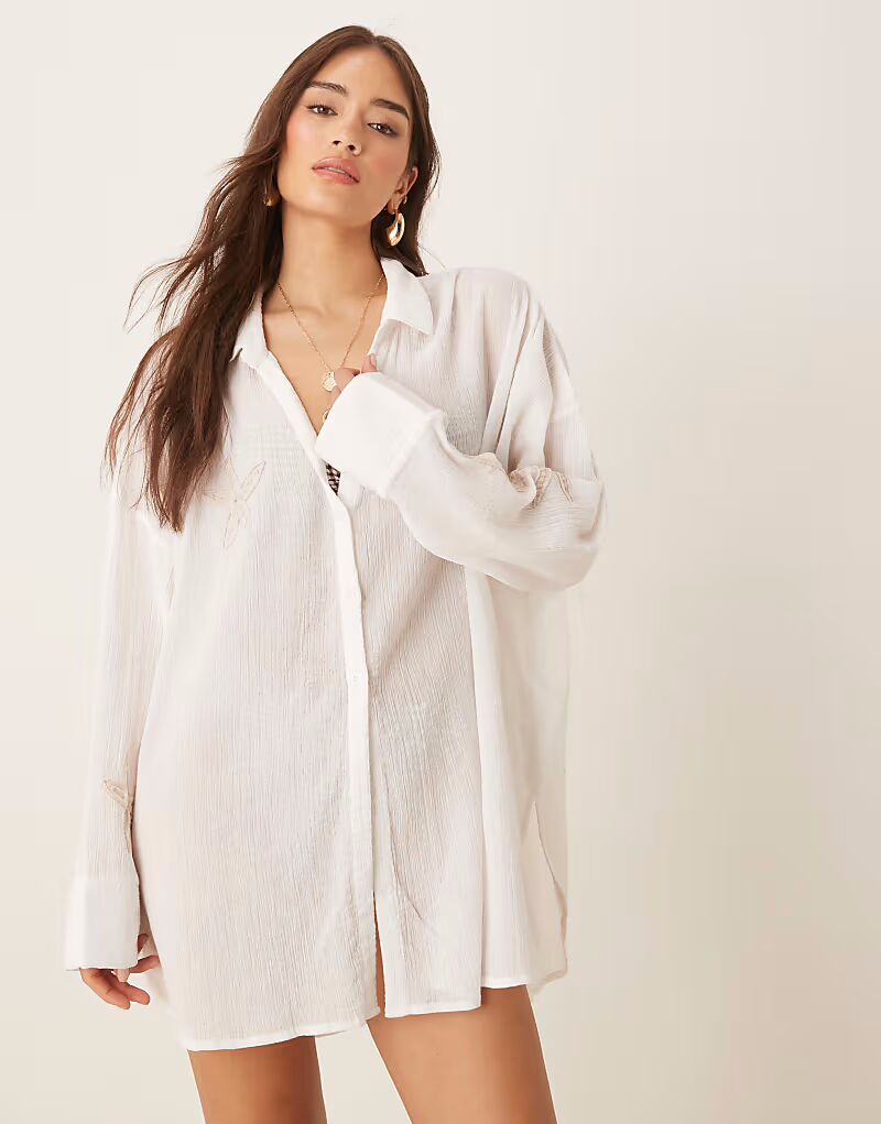 

Пляжная рубашка ASOS DESIGN из хлопка с вышивкой и жатым узором белого цвета