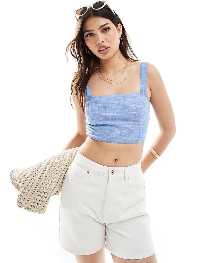 

Синий льняной топ Stradivarius – с квадратным вырезом