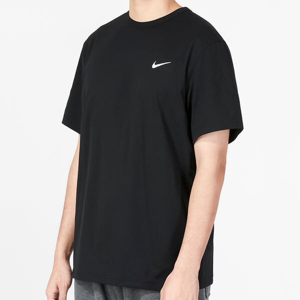 Футболка Nike Dri-FIT UV Hyverse Short Sleeve Fitness Top 'Black', черный — фото 4